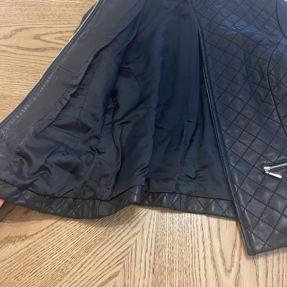 Quilted 100% Real Leather Black Women's Moto Jacket with Zip Pockets - Picture 5 of 6